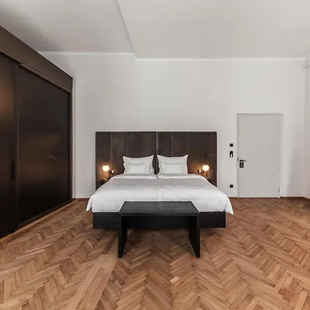 Meta Historic Living Aparthotel *