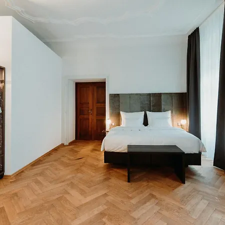 Meta Historic Living * Bolzano